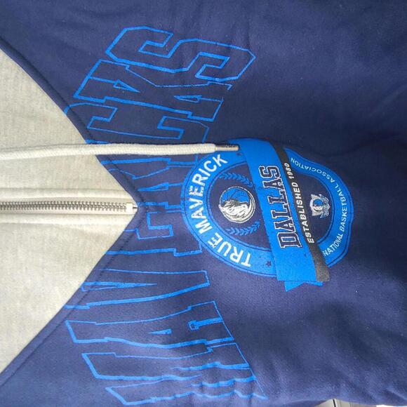 Dallas Mavericks WEAR by Erin Andrews Women's Quarter-Zip Hoodie Jacket Size M - Picture 2 of 5